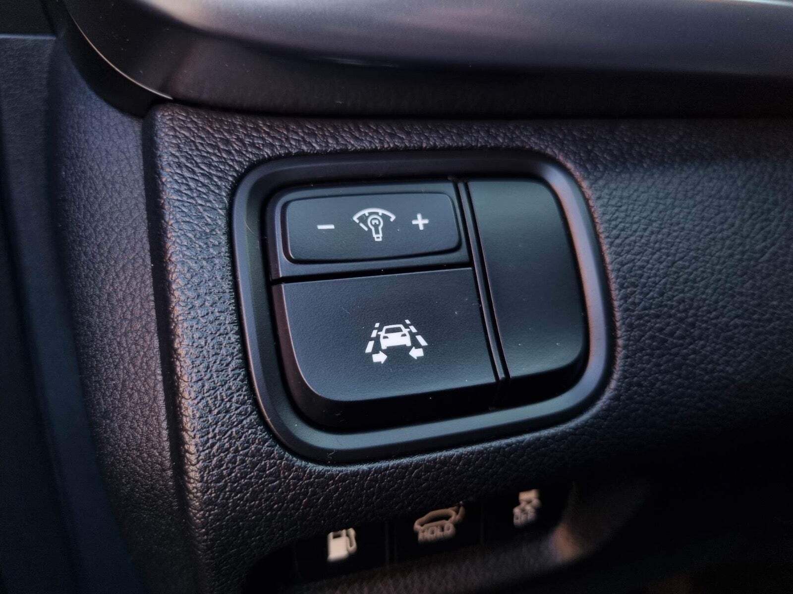 Grå Kia Optima fra 2017