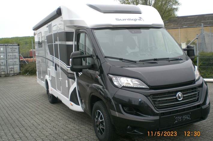 Sort Fiat Sunlight fra 2022