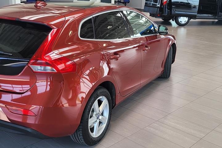 undefined Volvo V40 fra 2012