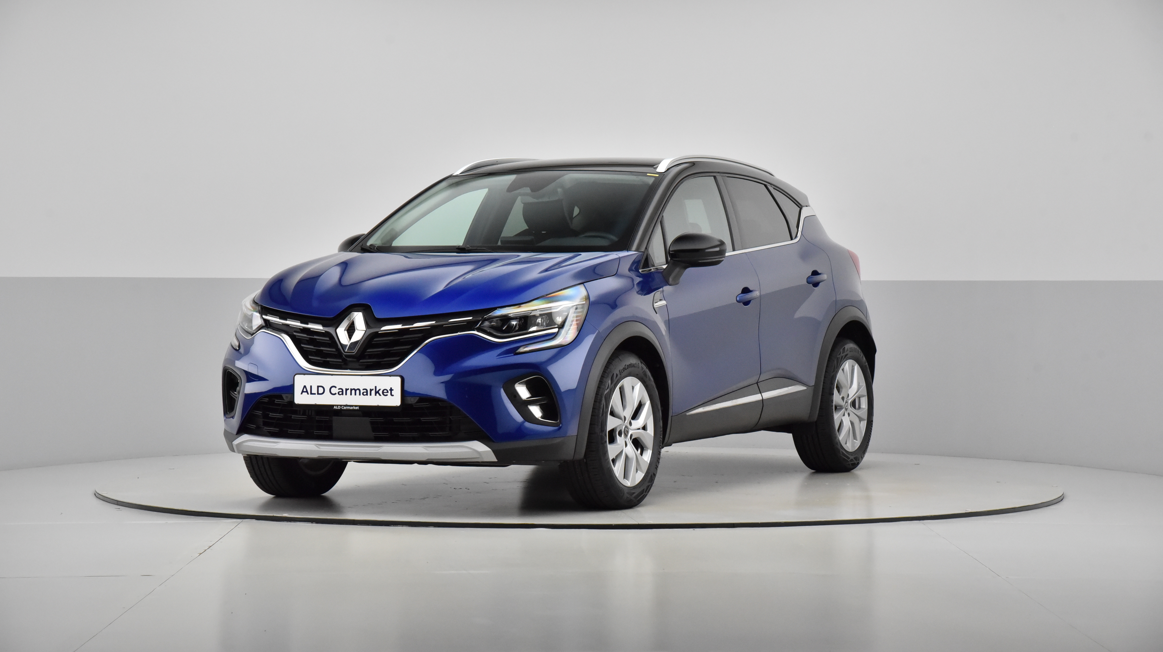 Blå Renault Captur fra 2020