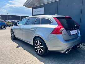 Volvo V60 2,4 D6 Plug-in R-Design aut. AWD