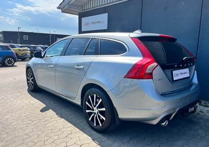 Volvo V60 2,4 D6 Plug-in R-Design aut. AWD