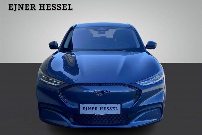 Blå Ford Mustang Mach-E fra 2021