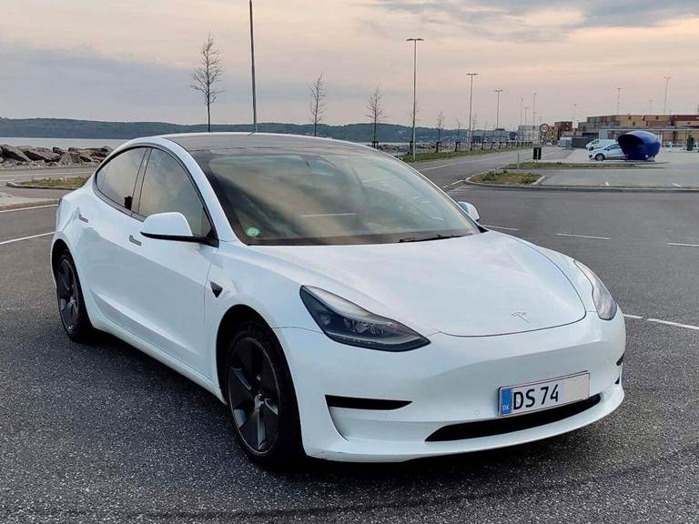 Tesla Model 3 239kW