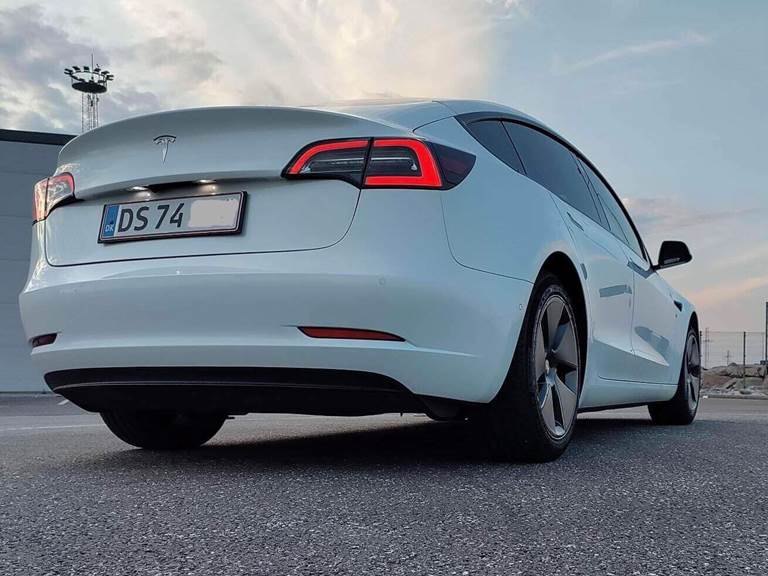 Tesla Model 3 239kW