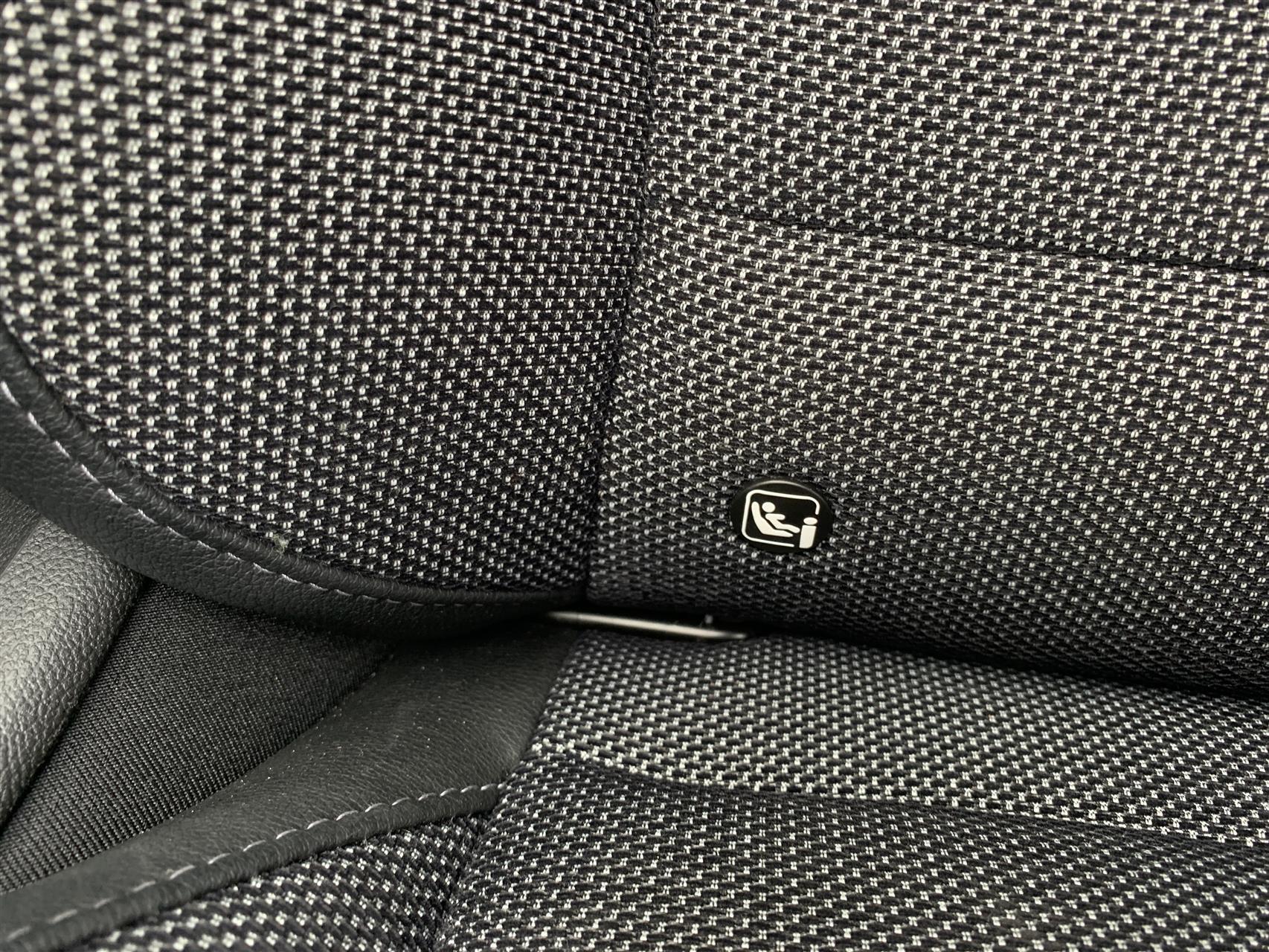 Blå Renault Captur fra 2020