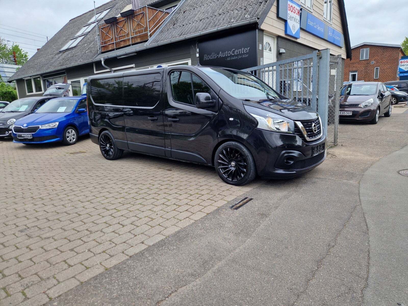 Sort Nissan NV300 fra 2021