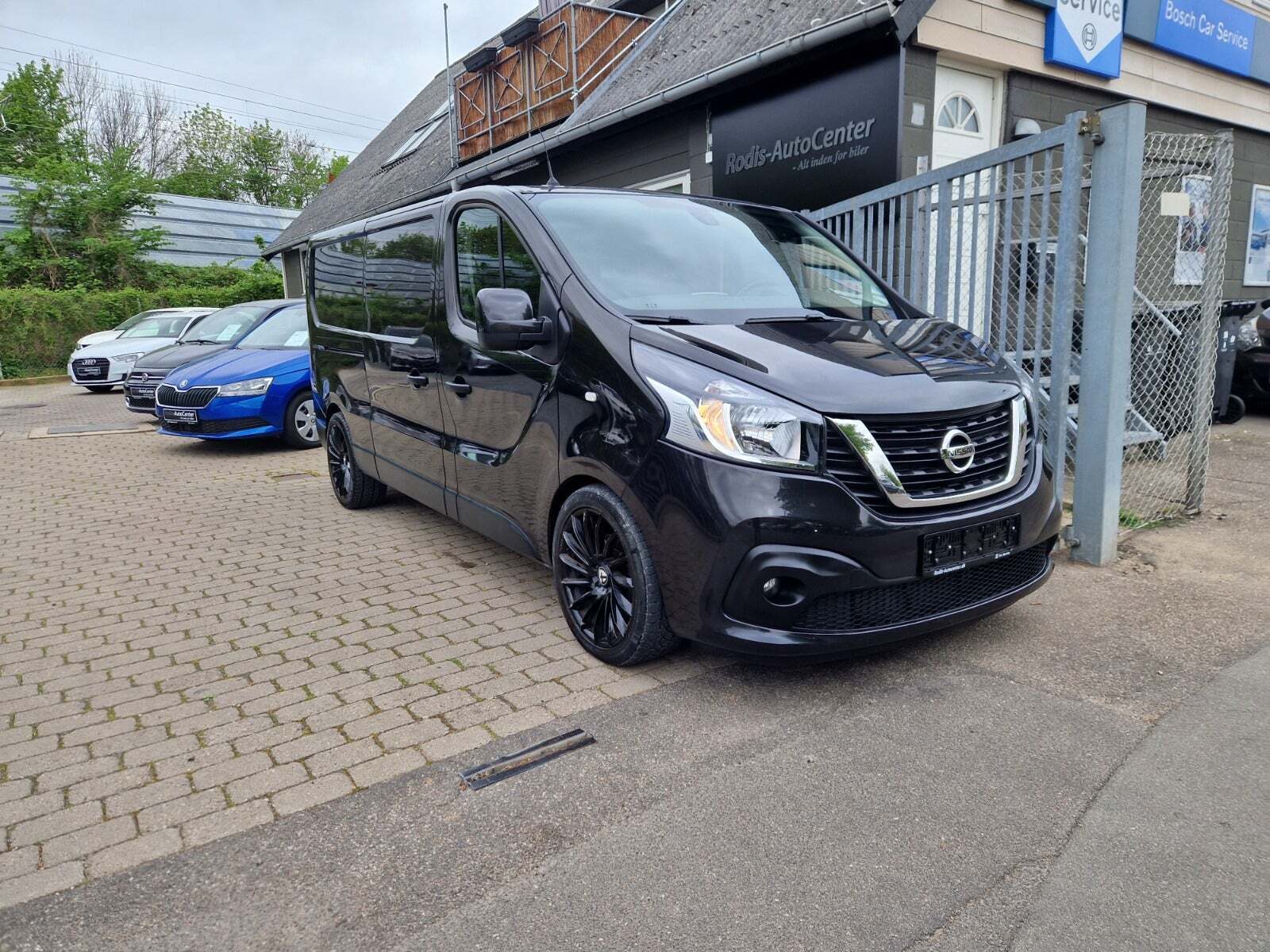 Sort Nissan NV300 fra 2021