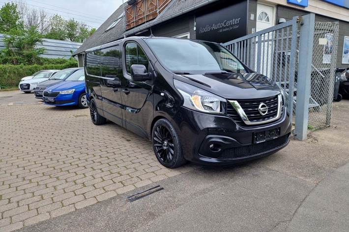 Sort Nissan NV300 fra 2021