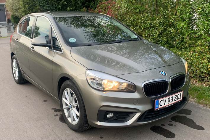 undefined BMW 218d fra 2016