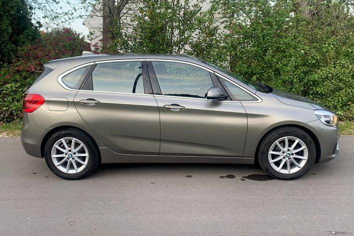 undefined BMW 218d fra 2016