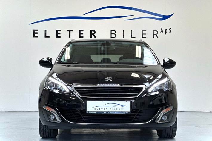 Sort Peugeot 308 fra 2017