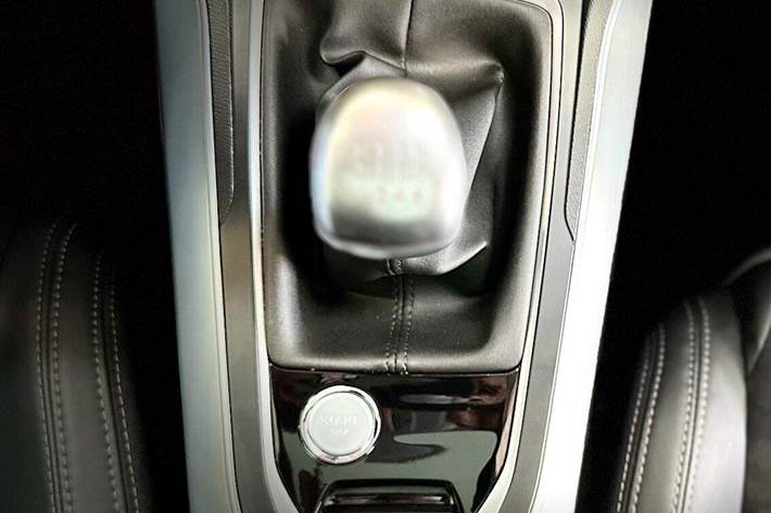 Sort Peugeot 308 fra 2017