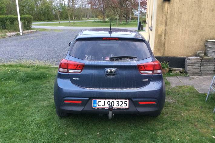 Blå Kia Rio fra 2019