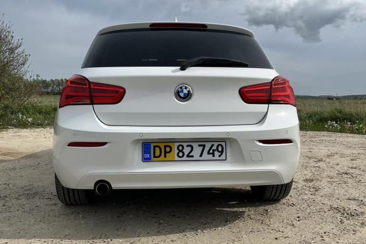 Hvid BMW 1-Serie fra 2015