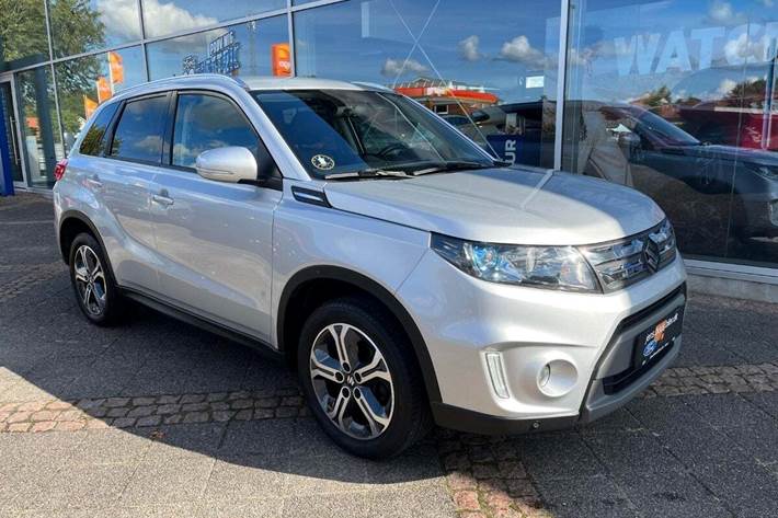 Grøn Suzuki Vitara fra 2015