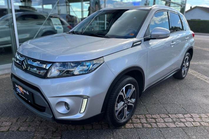 Grøn Suzuki Vitara fra 2015