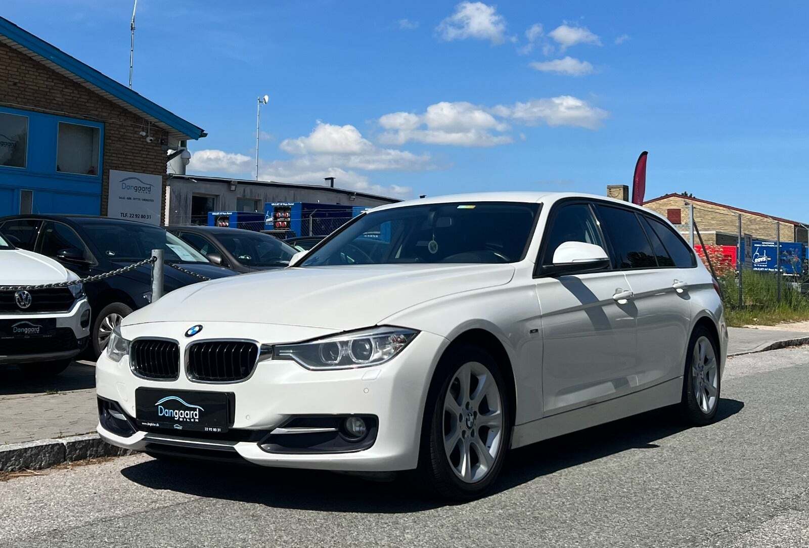 Hvid BMW 320d fra 2014