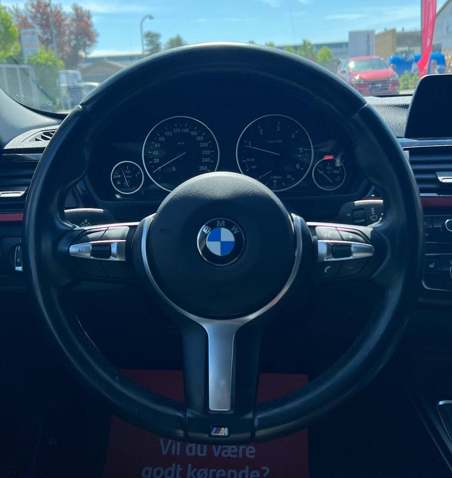 Hvid BMW 320d fra 2014