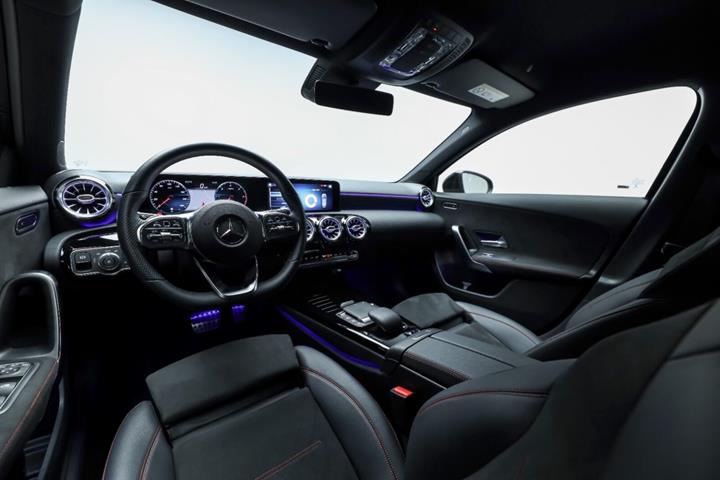 Sort Mercedes A-Klasse fra 2020