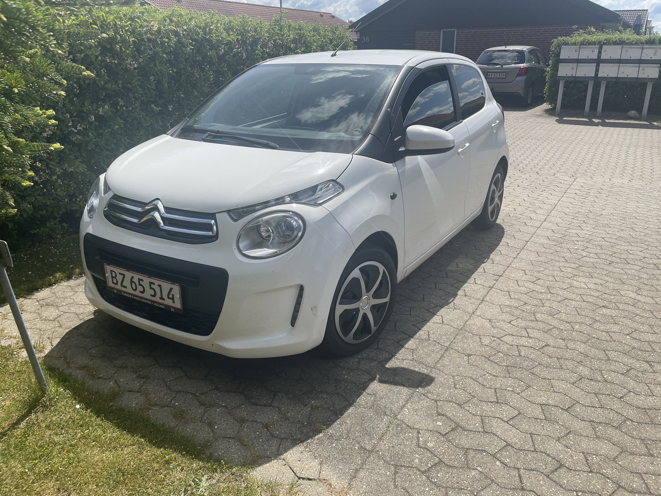 Citroën C1 1,2 PureTech  82 HK 4-dørs m. bagklap Man.
