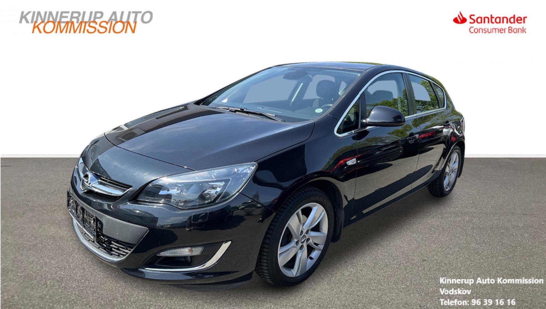 Sort Opel Astra fra 2014