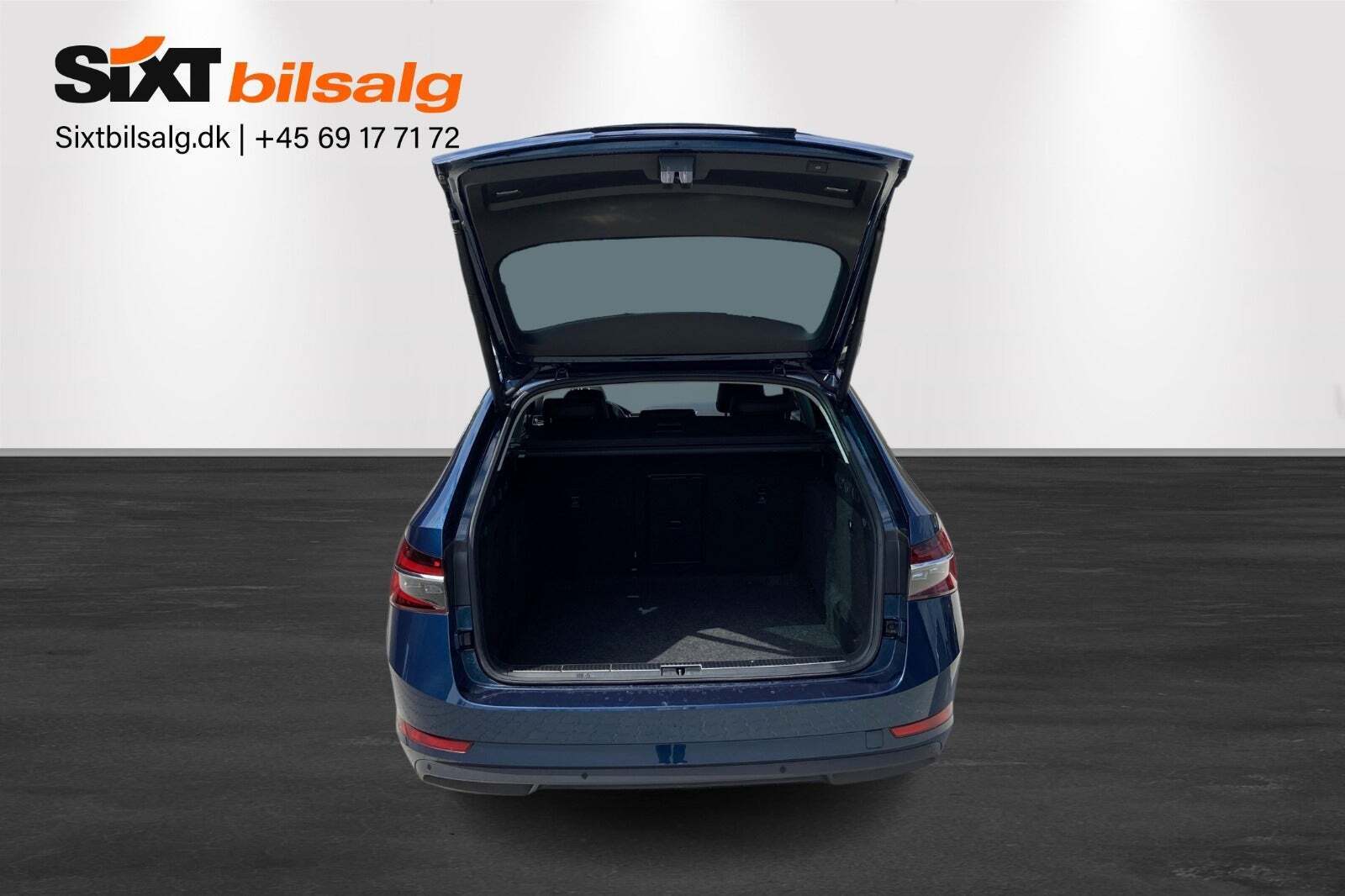 Blå Skoda Superb fra 2022