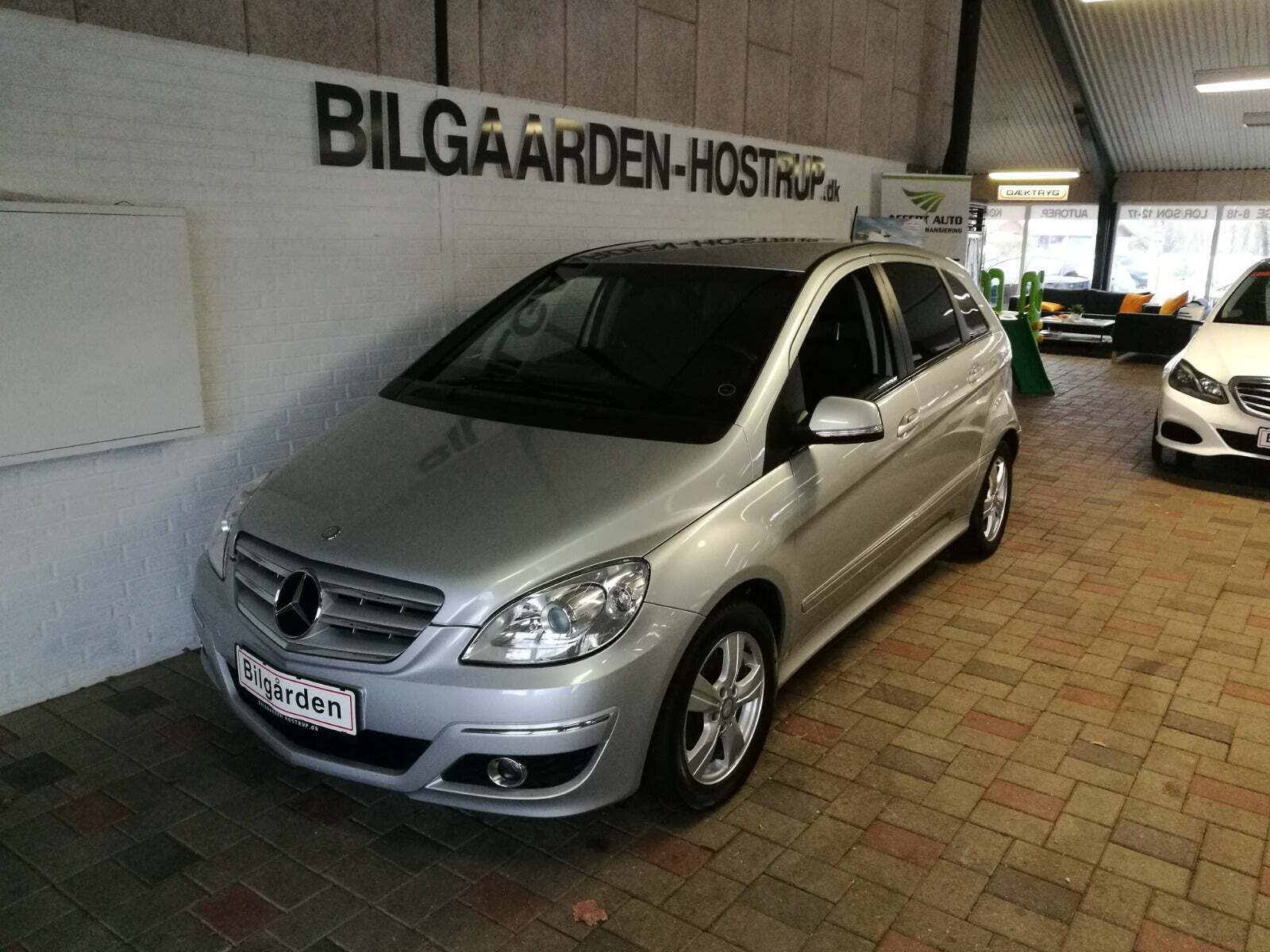 Sort Mercedes A180 d fra 2016