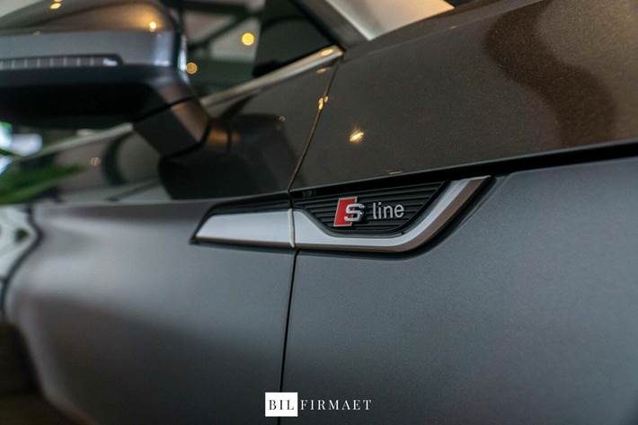 Grå Audi A5 fra 2019