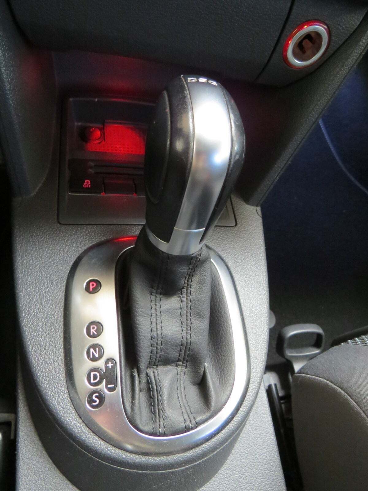 Hvid VW Touran fra 2011