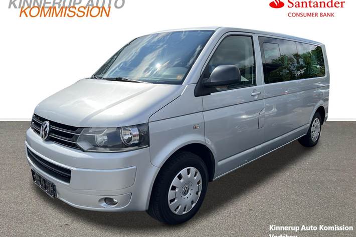 Sølv VW Caravelle fra 2013
