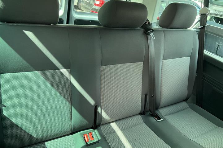 Sølv VW Caravelle fra 2013