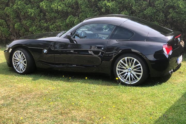 Sort BMW Z4 fra 2007