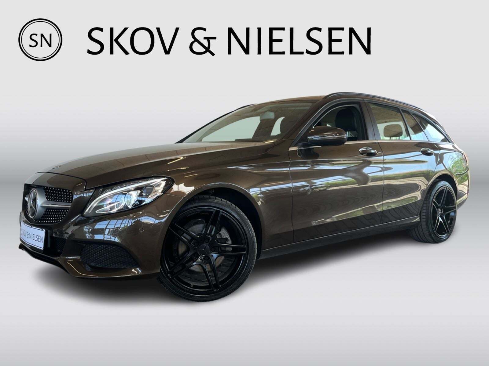 Brun Mercedes C220 d fra 2017