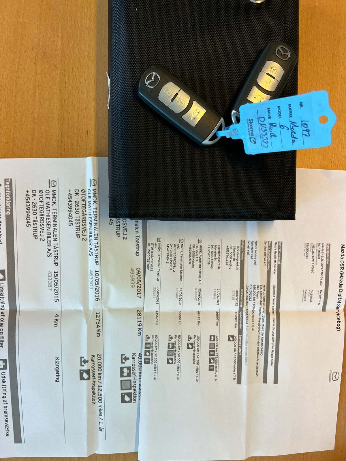 Hvid Mazda 6 fra 2015