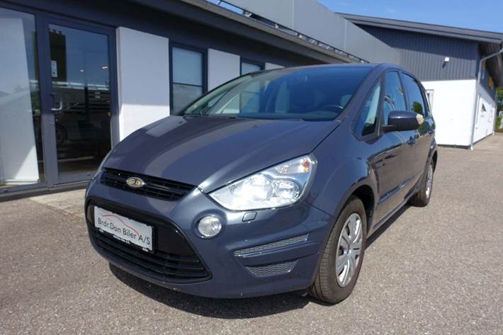 Blå Ford S-MAX fra 2011