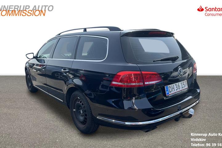 Sort VW Passat fra 2012
