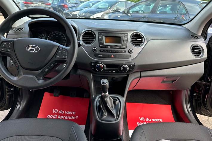 Sort Hyundai i10 fra 2017
