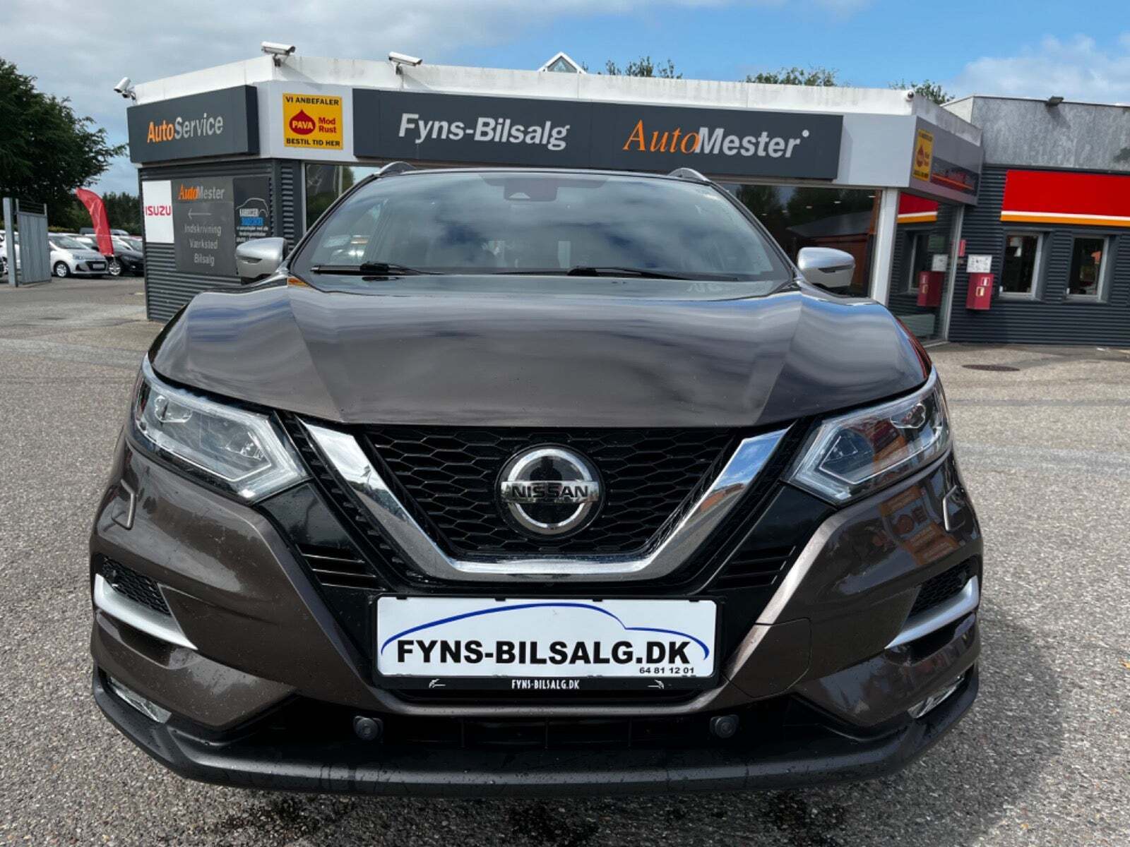 Brun Nissan Qashqai fra 2018