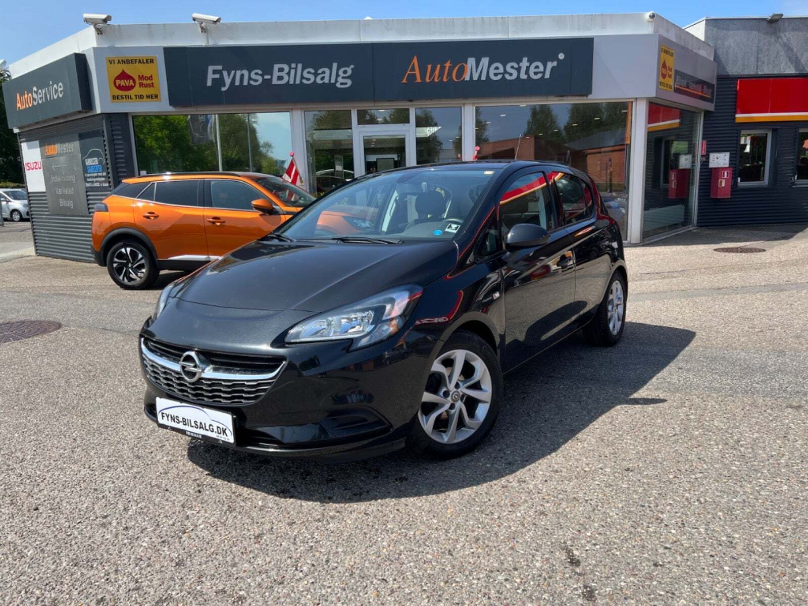 Grå Opel Corsa fra 2016