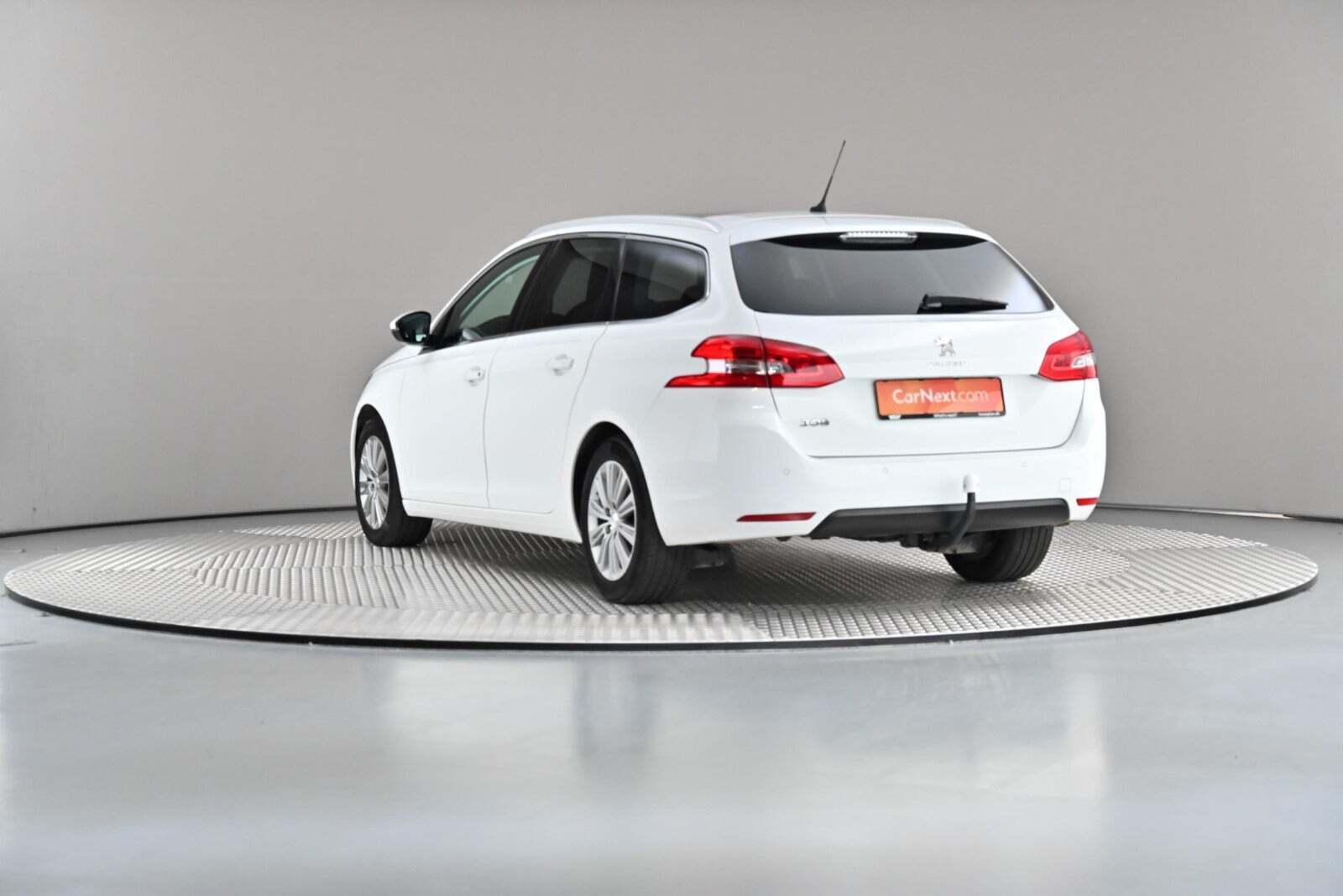 Hvid Peugeot 308 fra 2020