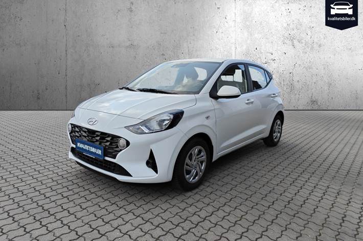 Sølv Hyundai i10 fra 2021
