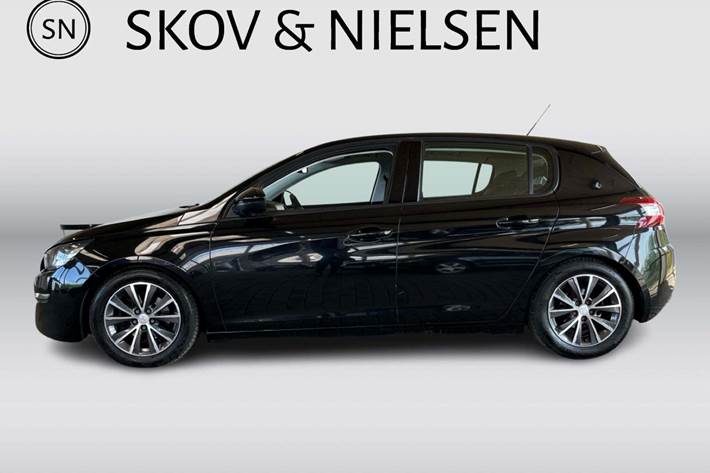 Grå Peugeot 308 fra 2014