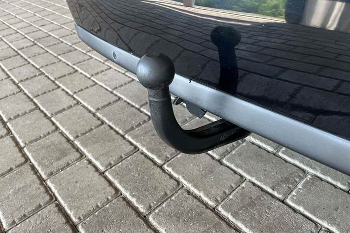 Grå Peugeot 308 fra 2014