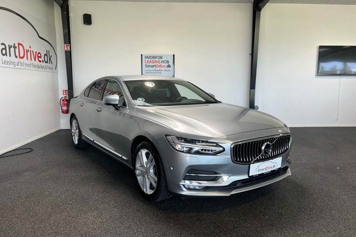 Grå Volvo S90 fra 2017