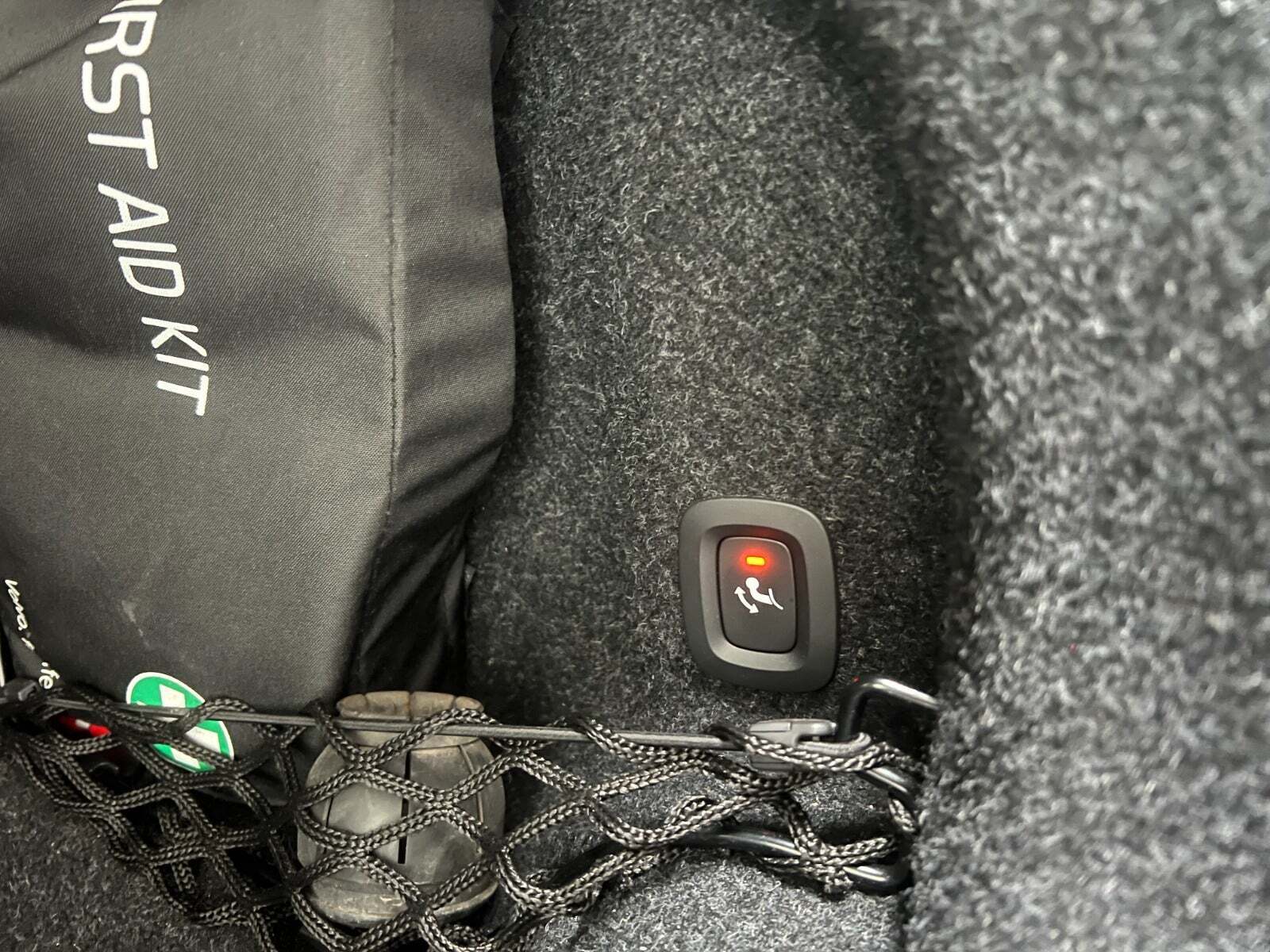 Grå Volvo S90 fra 2017