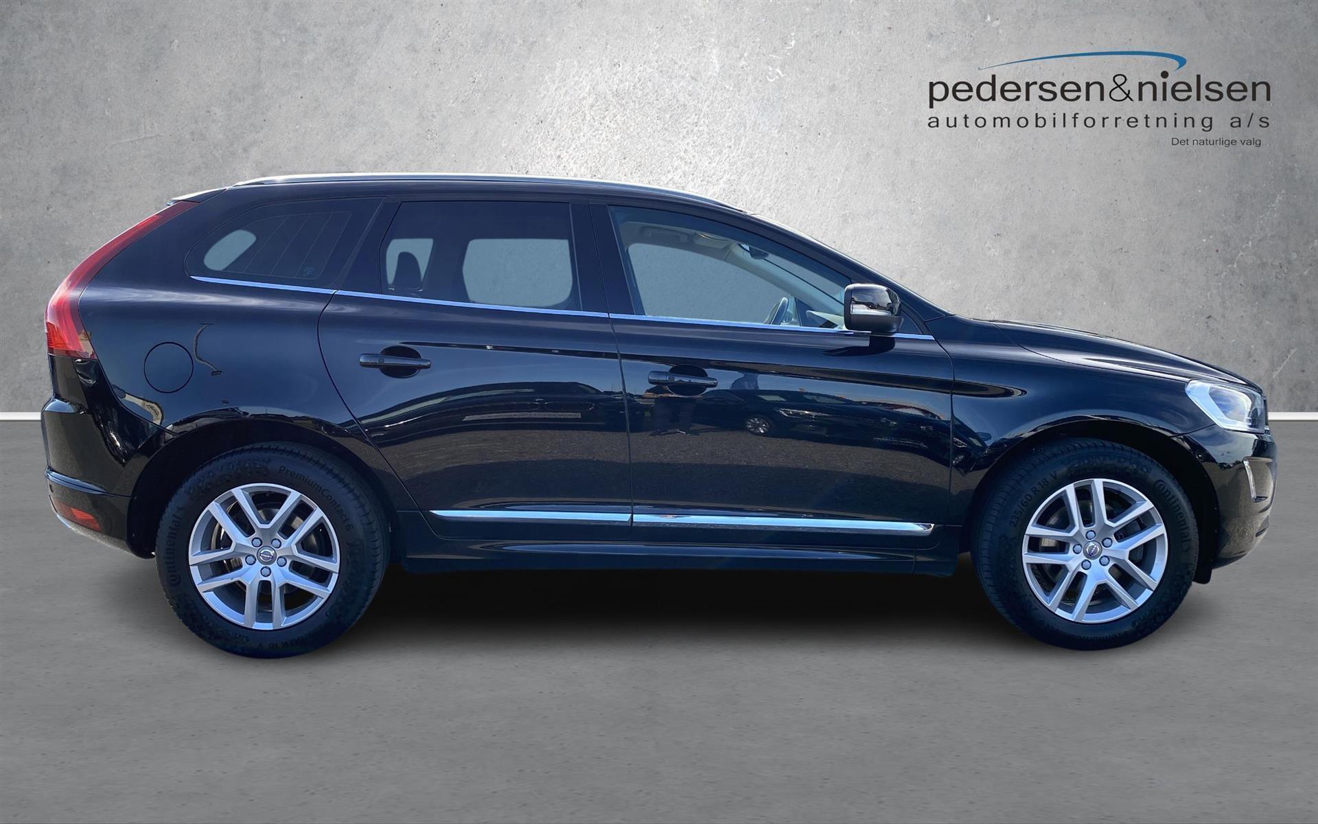 Sort Volvo XC60 fra 2018