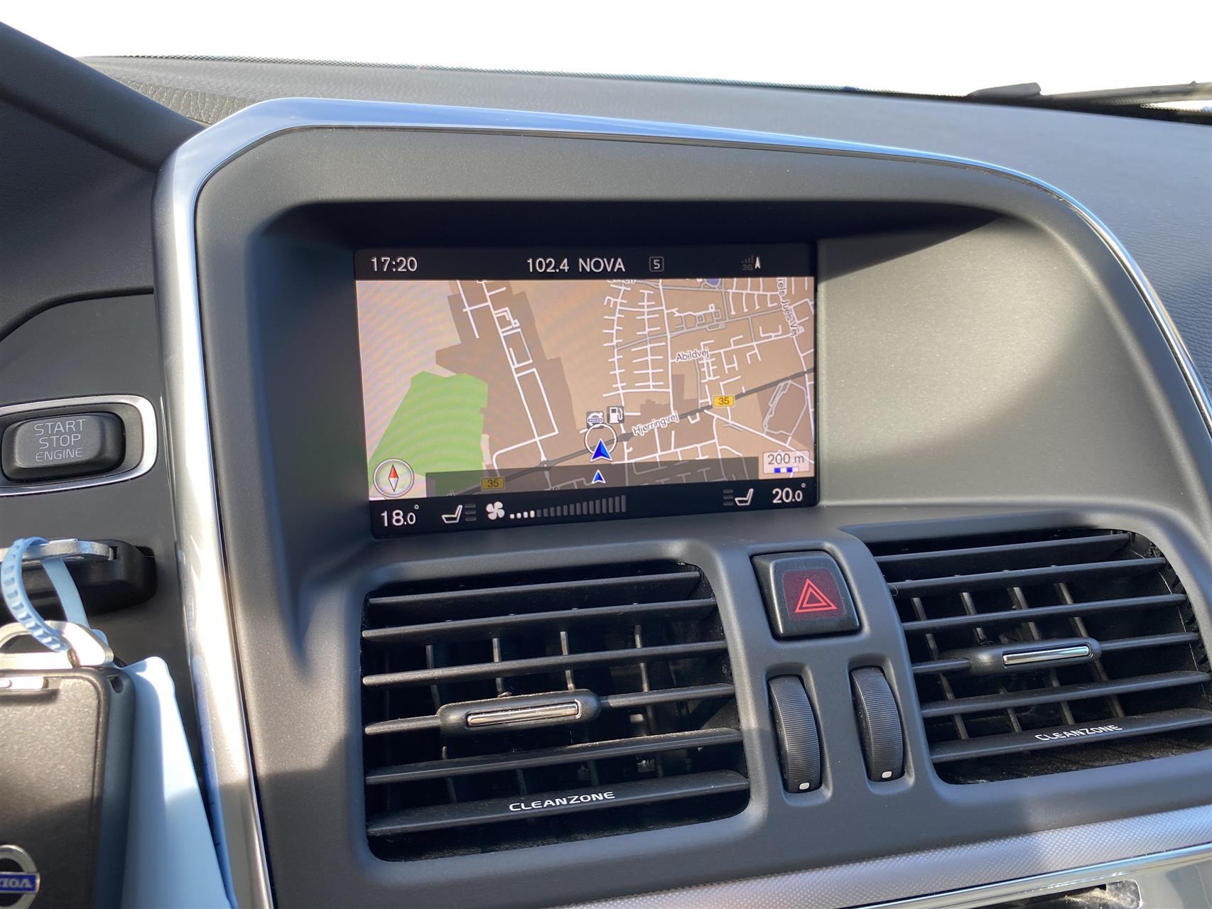 Sort Volvo XC60 fra 2018