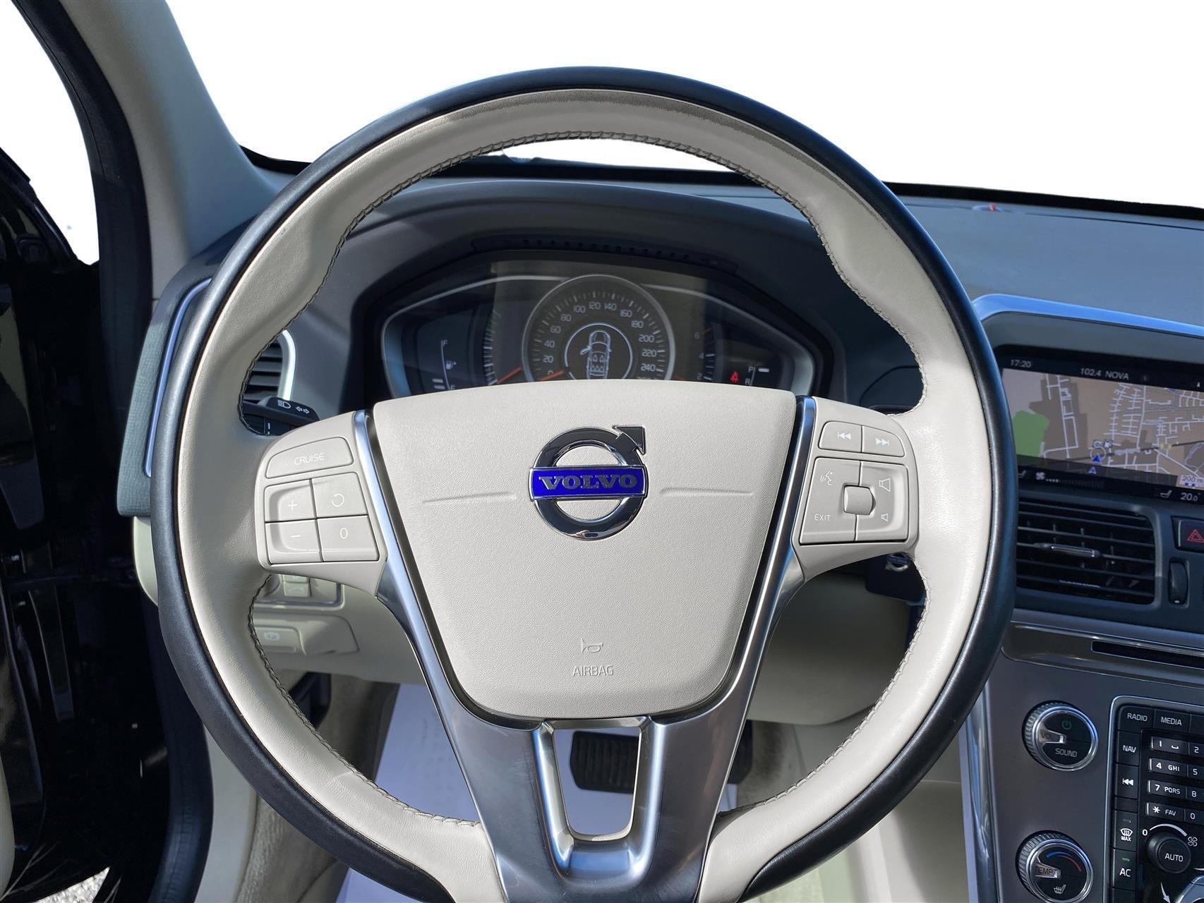 Sort Volvo XC60 fra 2018