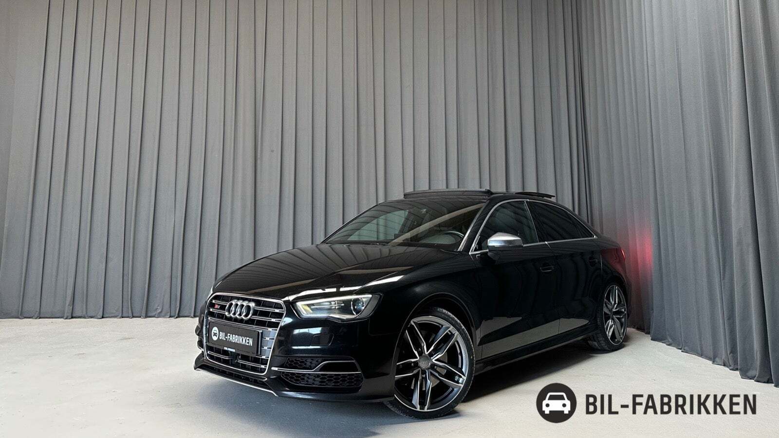 Grå Audi S3 fra 2015